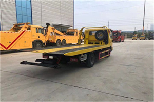 正阳非事故拖车