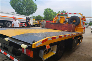 正阳附近拖车电话号码服务